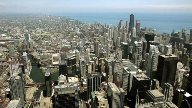 Tourists Clamor For A View From The Top Of The Sears Tower