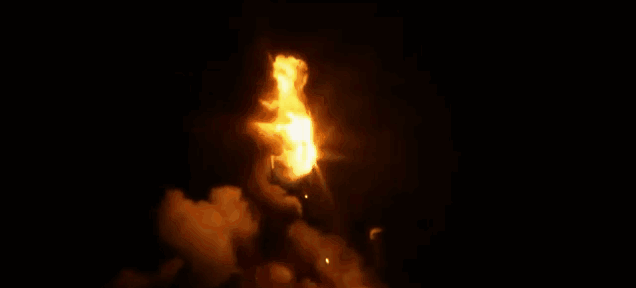 Explosão de foguete Antares