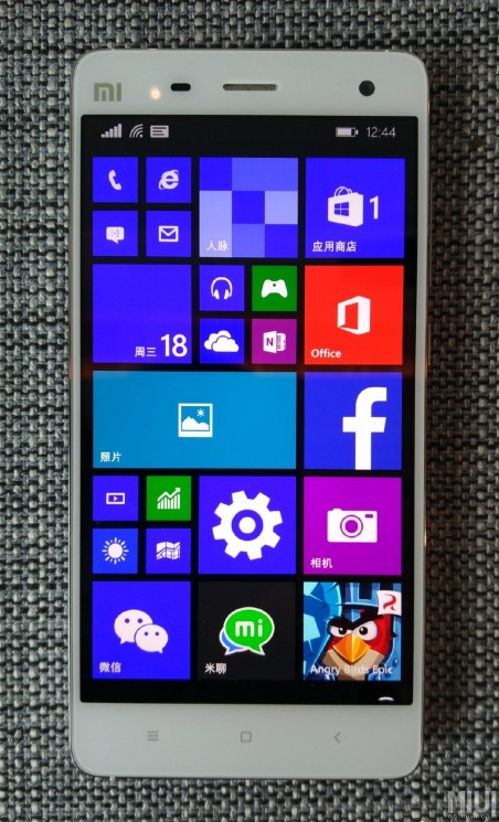 Xiaomi Mi 4 rodando Windows 10