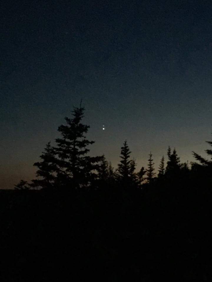 Vênus e Júpiter próximos no céu da Terra