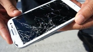 Samsung Galaxy S III após teste de queda
