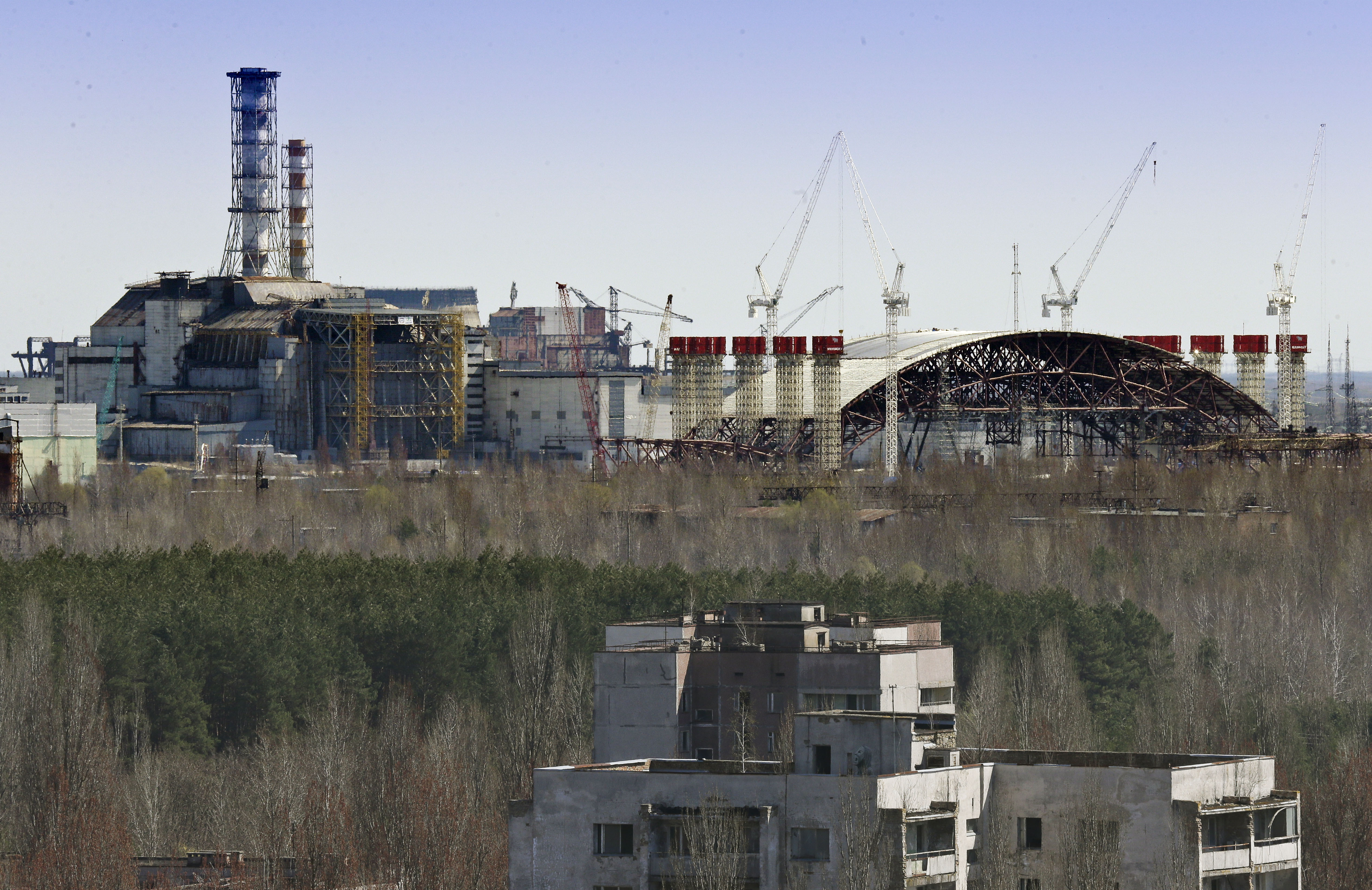 Chernobyl 5. Припять энергоблок. Чернобыль 4 энергоблок саркофаг. Припять ЧАЭС саркофаг. Припять атомная станция.