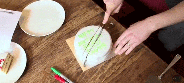 Incrível - A melhor maneira de cortar um bolo redondo