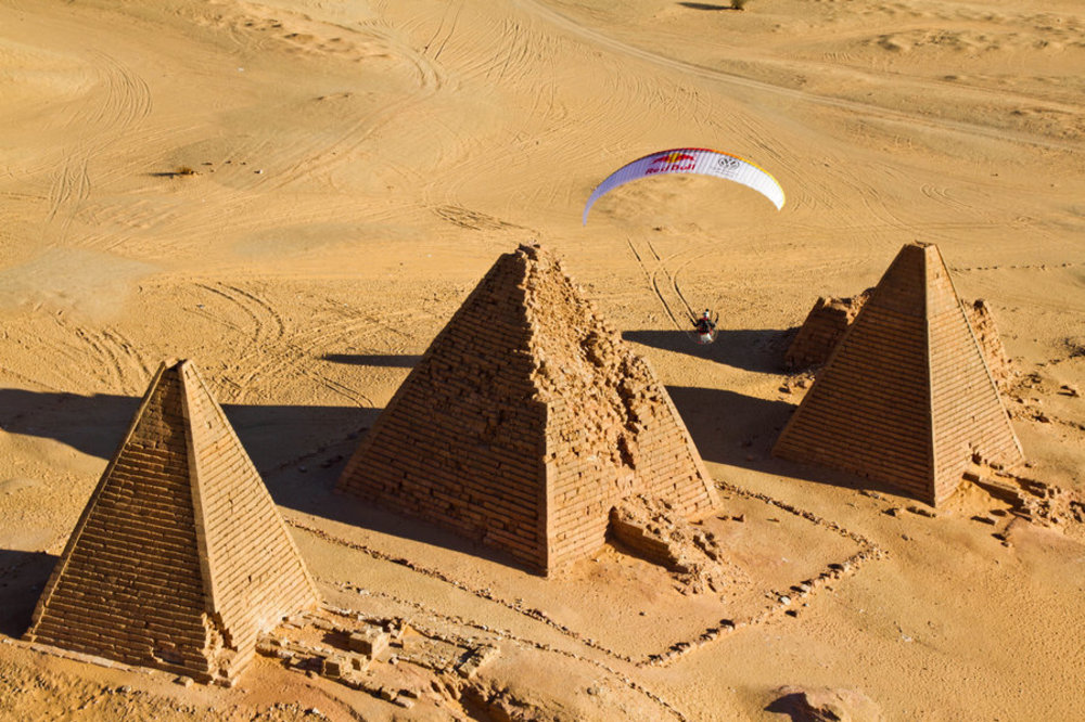 paragliding-sobre-as-pirâmides