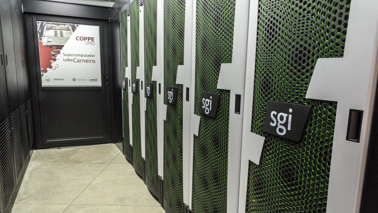 UFRJ inaugura supercomputador com capacidade de 226 teraflops