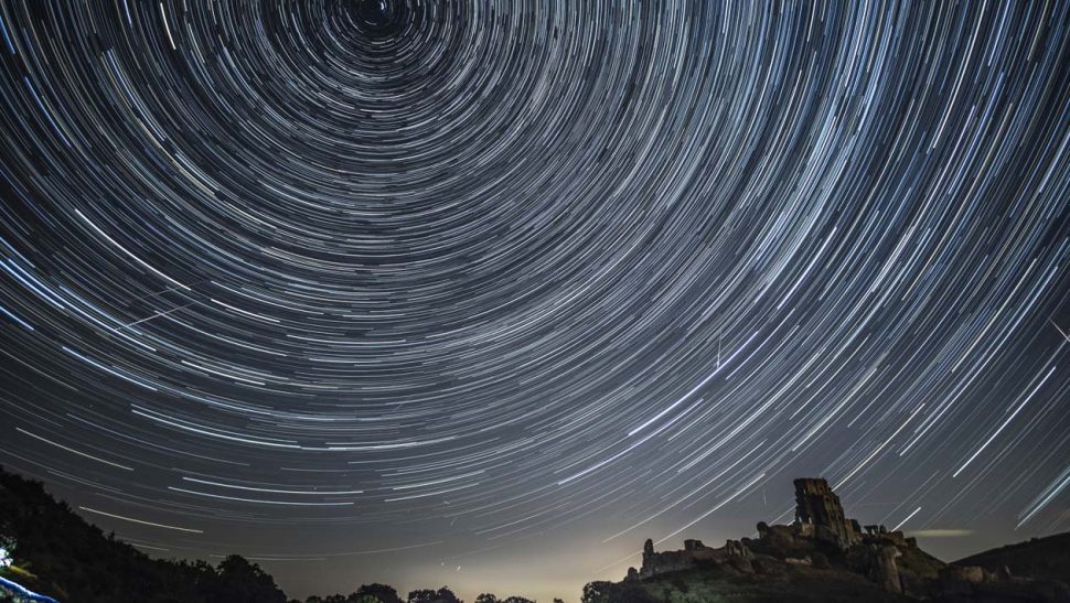 Como ver a chuva de meteoros Perseidas que acontecerá neste final de semana Giz Brasil