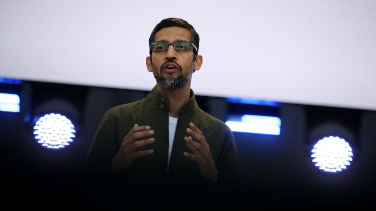 Sundar Pichai durante evento do Google