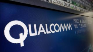 Logo da Qualcomm em tela de computador