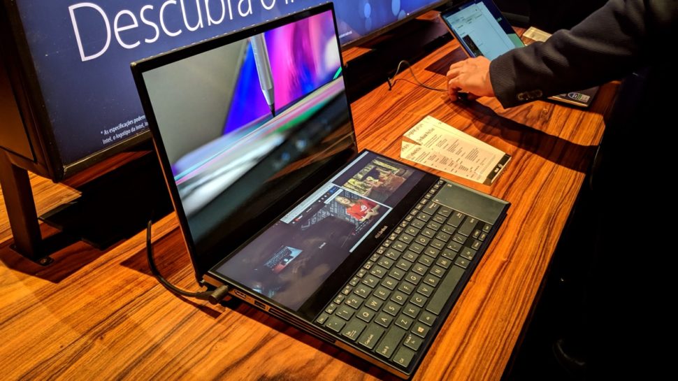 Laptop Asus Zenbook Pro Duo