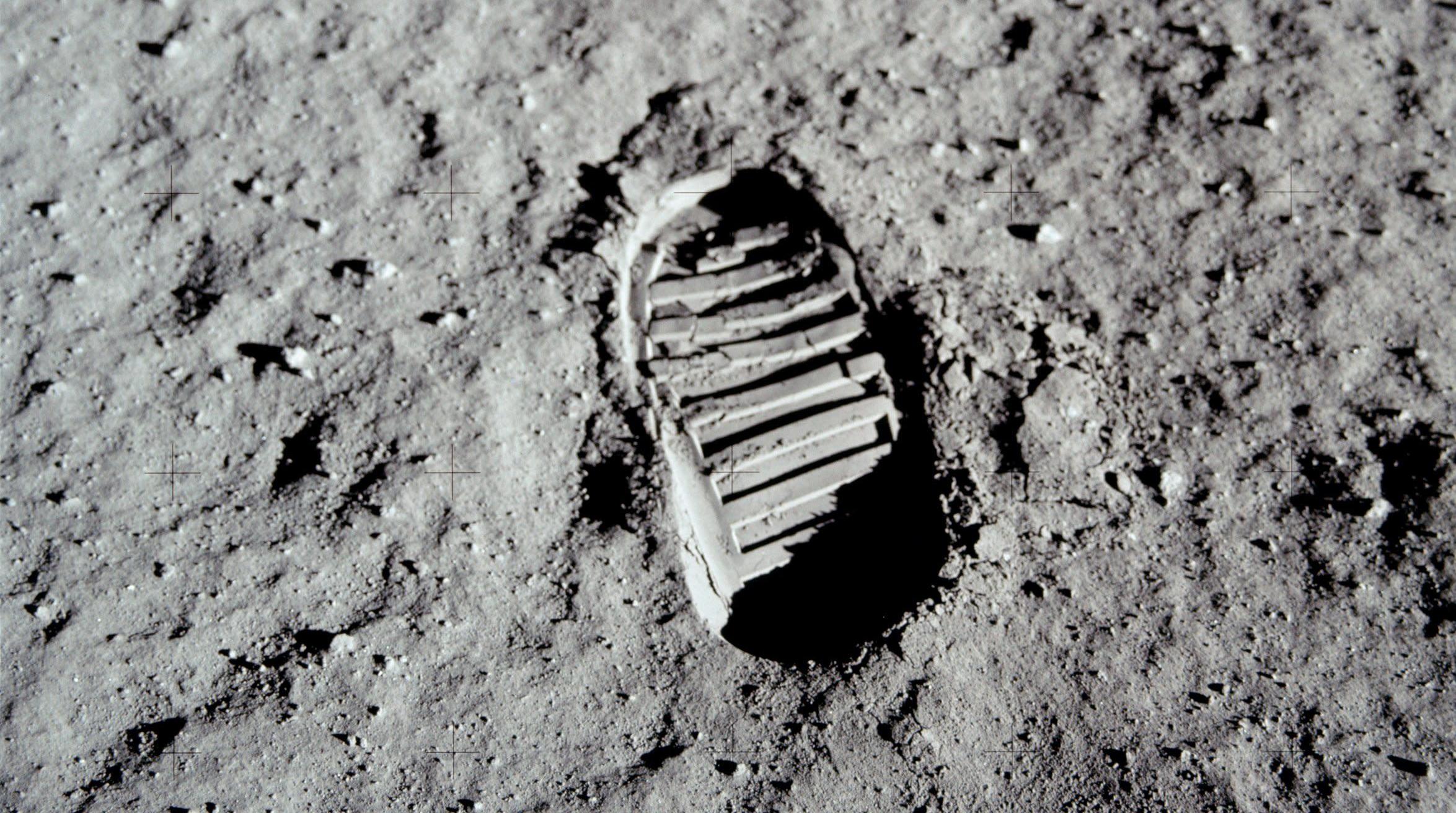 Marca do pé na Lua do astronauta Buzz Aldrin
