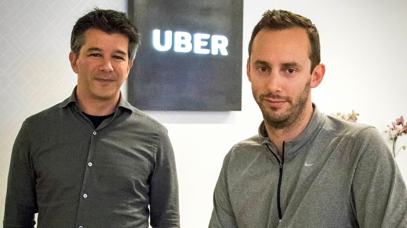 Ex-CEO e cofundador da Uber, Travis Kallanick, junto de Anthony Lewandoski