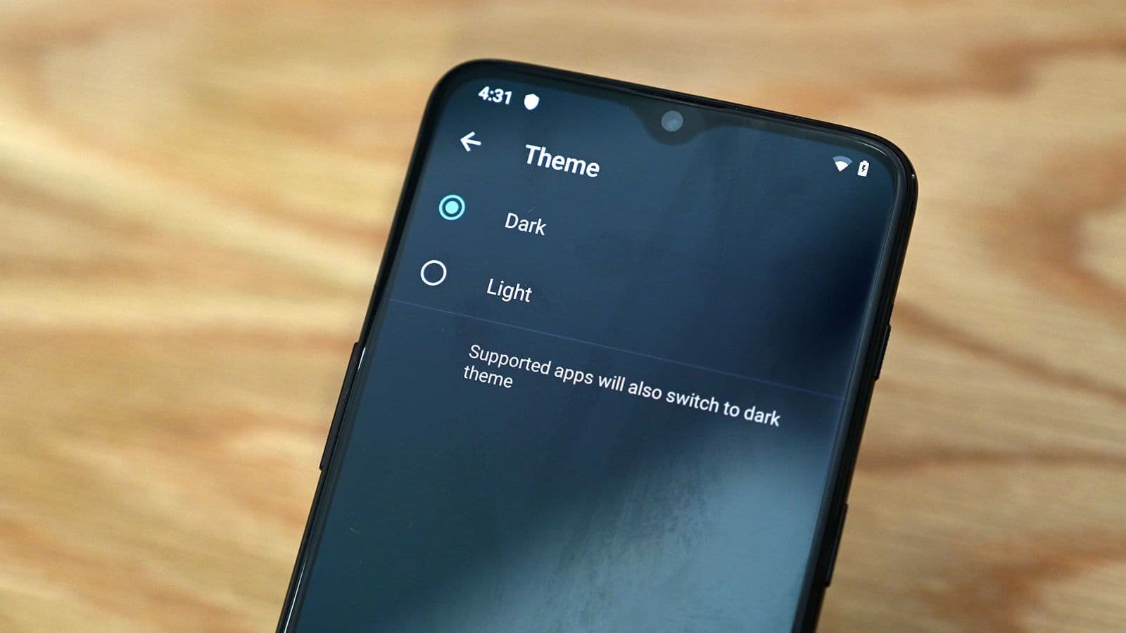 Tela de ativação do modo noturno no Android 10
