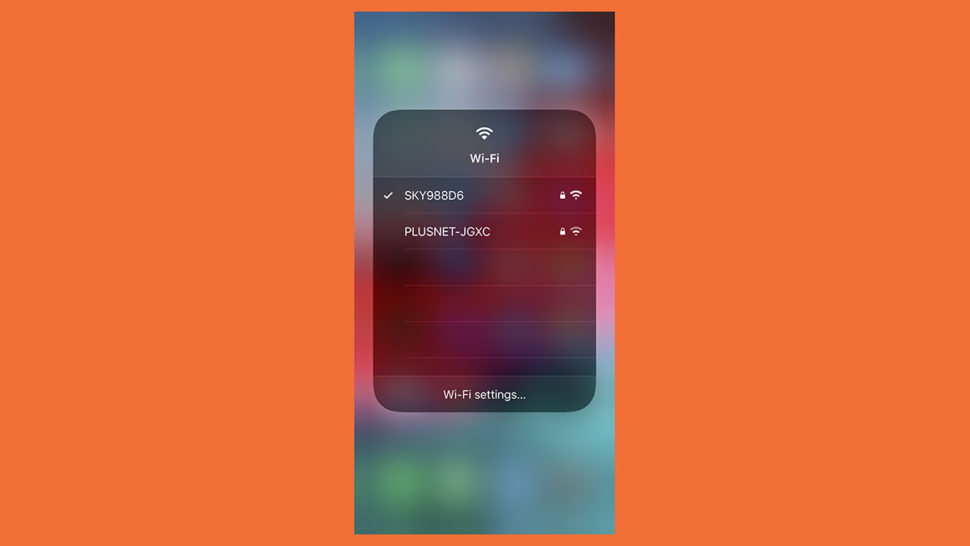 Tela do Wi-Fi no Central de Controle do iOS 13 mostrando redes para escolher.