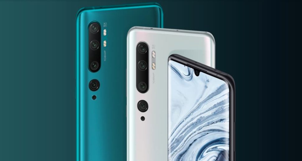 Detalhe do smartphone da Xiaomi Mi Note 10 com cinco câmeras