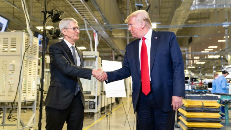 Tim Cook e Donald Trump. Foto: Casa Branca