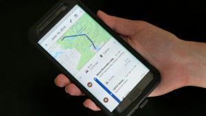 Smartphone com Google Maps