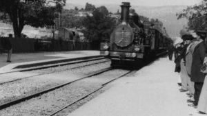 Captura de tela do vídeo de 1896 de um trem passando