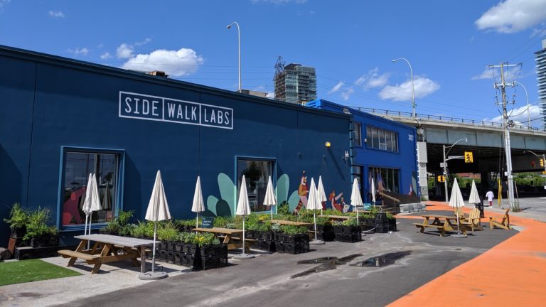 Frente da Sidewalk Labs. Crédito: Getty Images