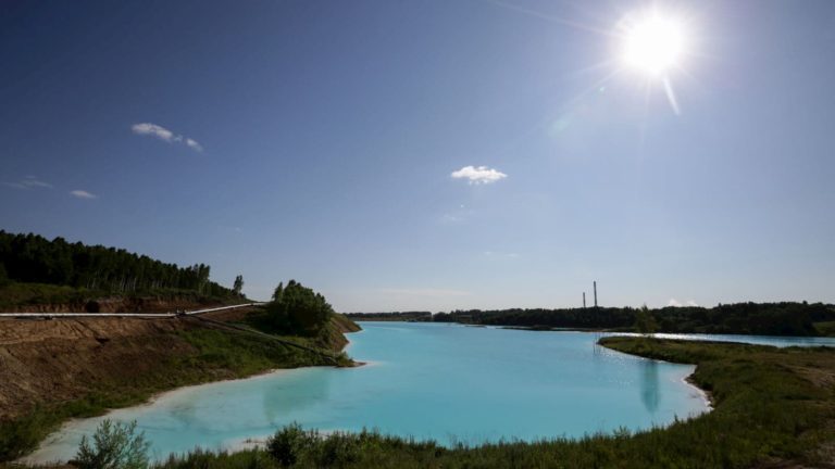 Aterro de uma usina de energia em Novosibirsk, cidade da região russa da Sibéria