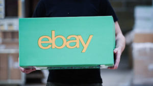 Logotipo do eBay em uma caixa. Crédito: Getty Images