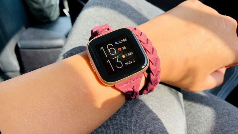 Fitbit Versa 2