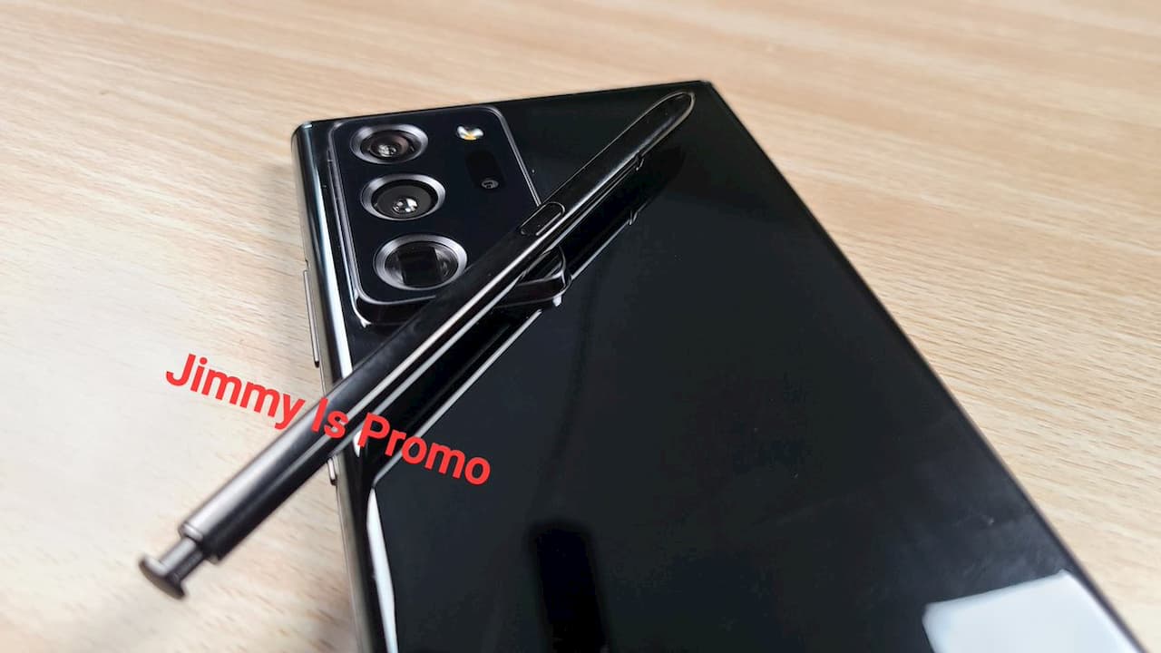 Foto da traseira do suposto Galaxy Note 20 Ultra na cor preta