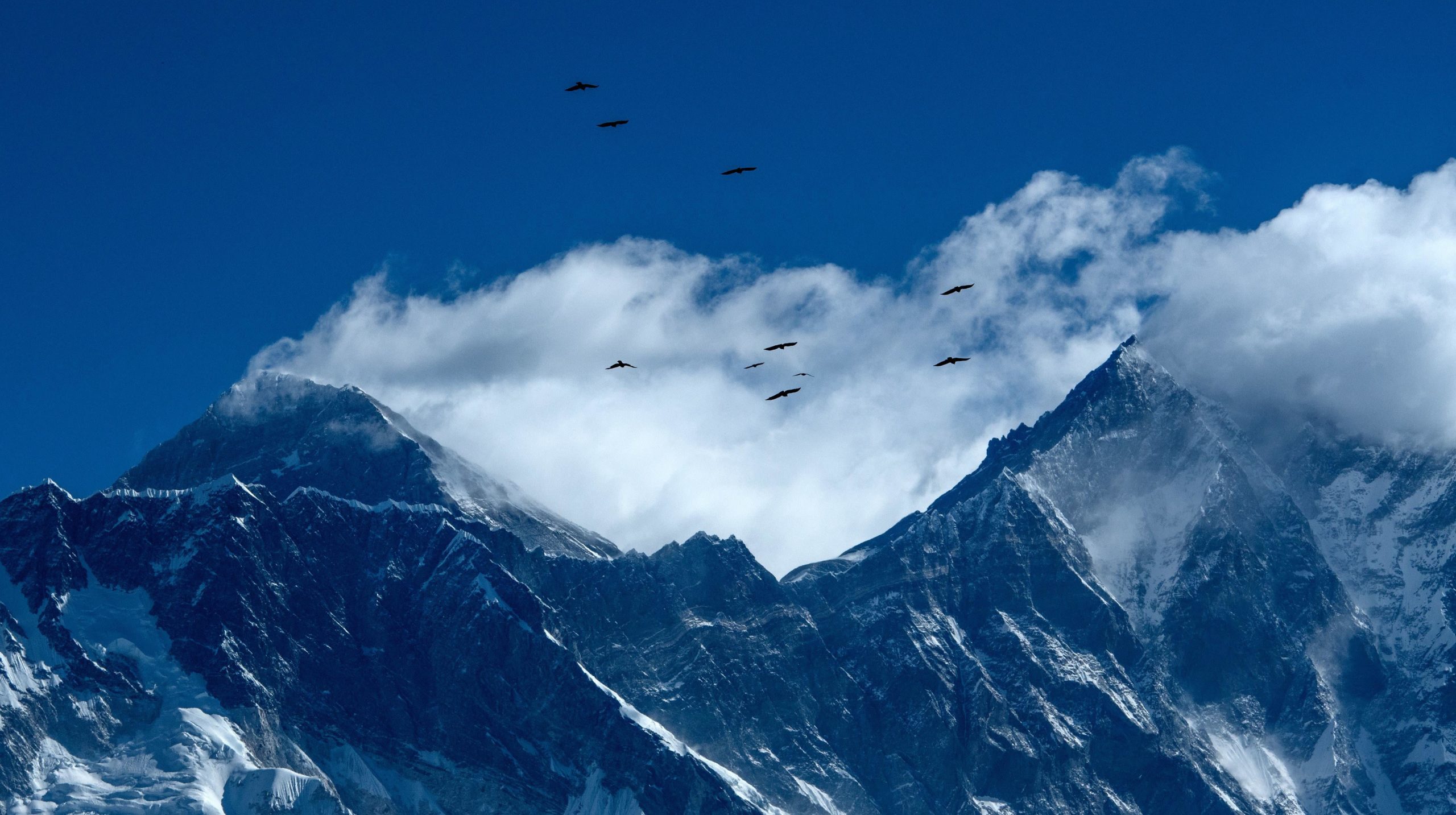 Monte Everest. Crédito: PRAKASH MATHEMA (Getty Images)