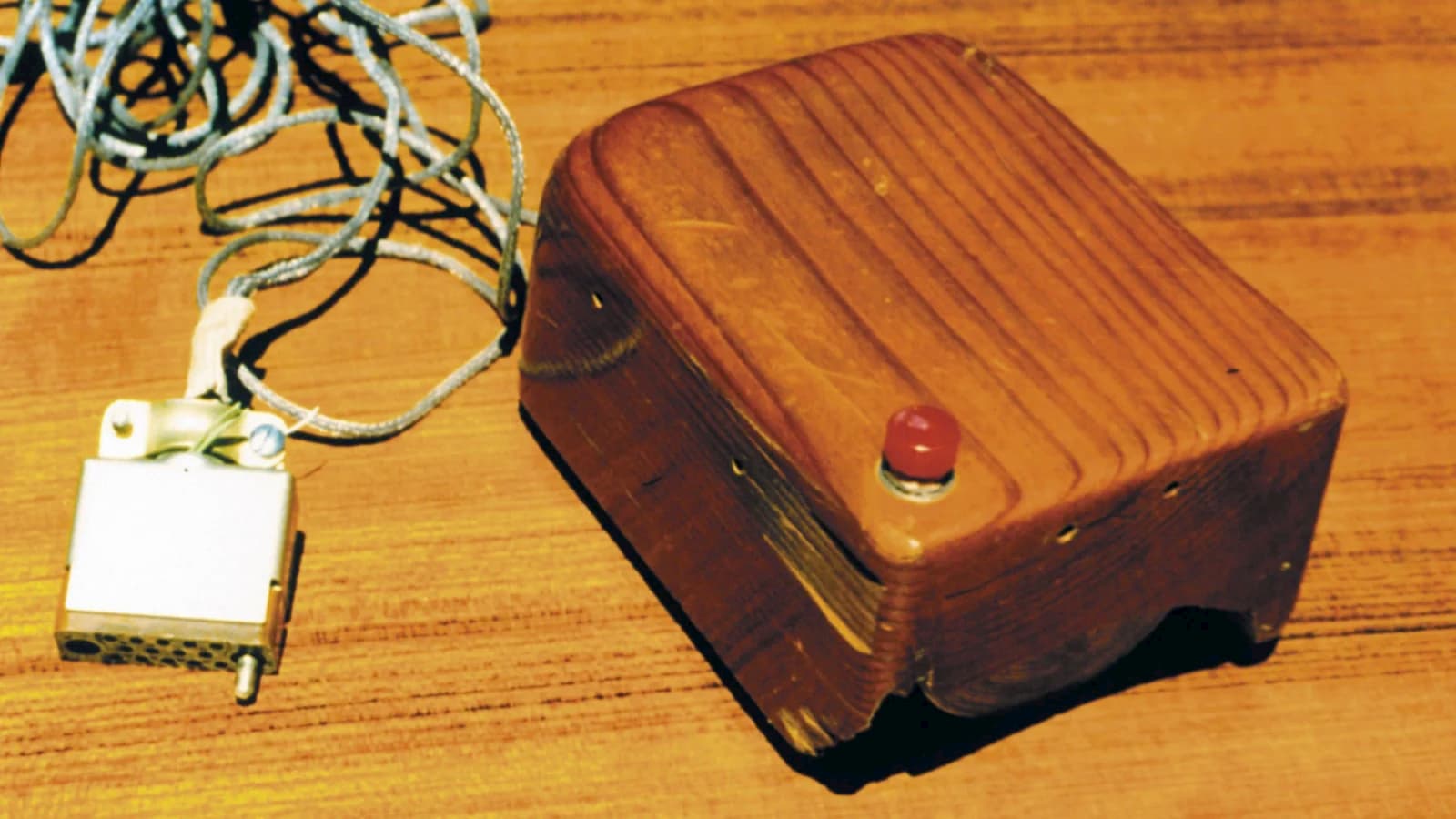Uma das primeiras versões do mouse de computador.
