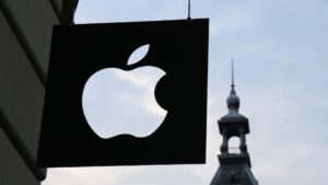 Apple voltará ao tribunais para caso de sonegação de impostos na Irlanda. Crédito: Medhat Dawoud/Unslpash
