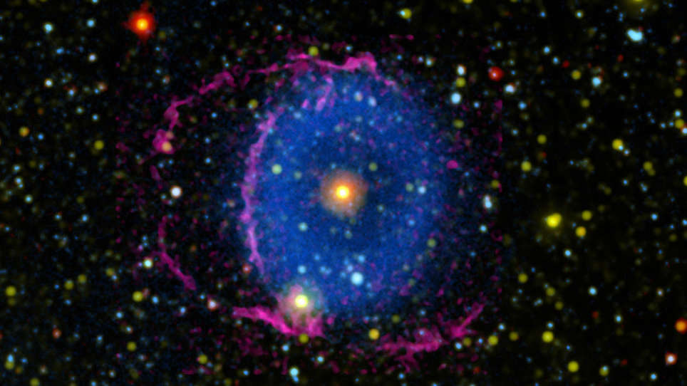 Nebulosa do Anel Azul. Imagem: NASA/JPL-Caltech