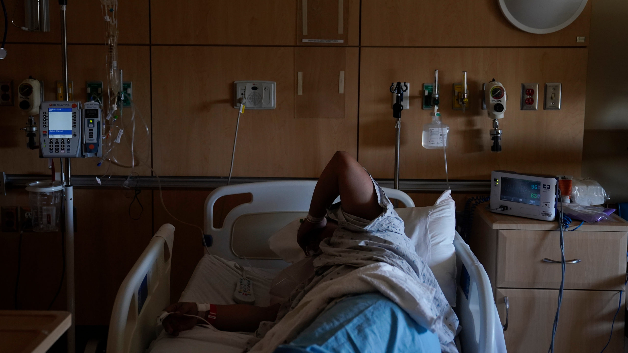 Paciente com COVID-19 em hospital em Illinois. Foto: Jae C. Hong (AP)