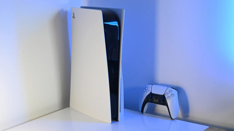 PS5.  Image: Sam Rutherford / Gizmodo