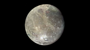 NASA acha material orgânico na superfície de Ganimedes, maior lua de Júpiter
