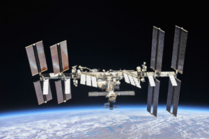 A Estação Espacial Internacional vista em outubro de 2018. (Crédito da imagem: NASA)