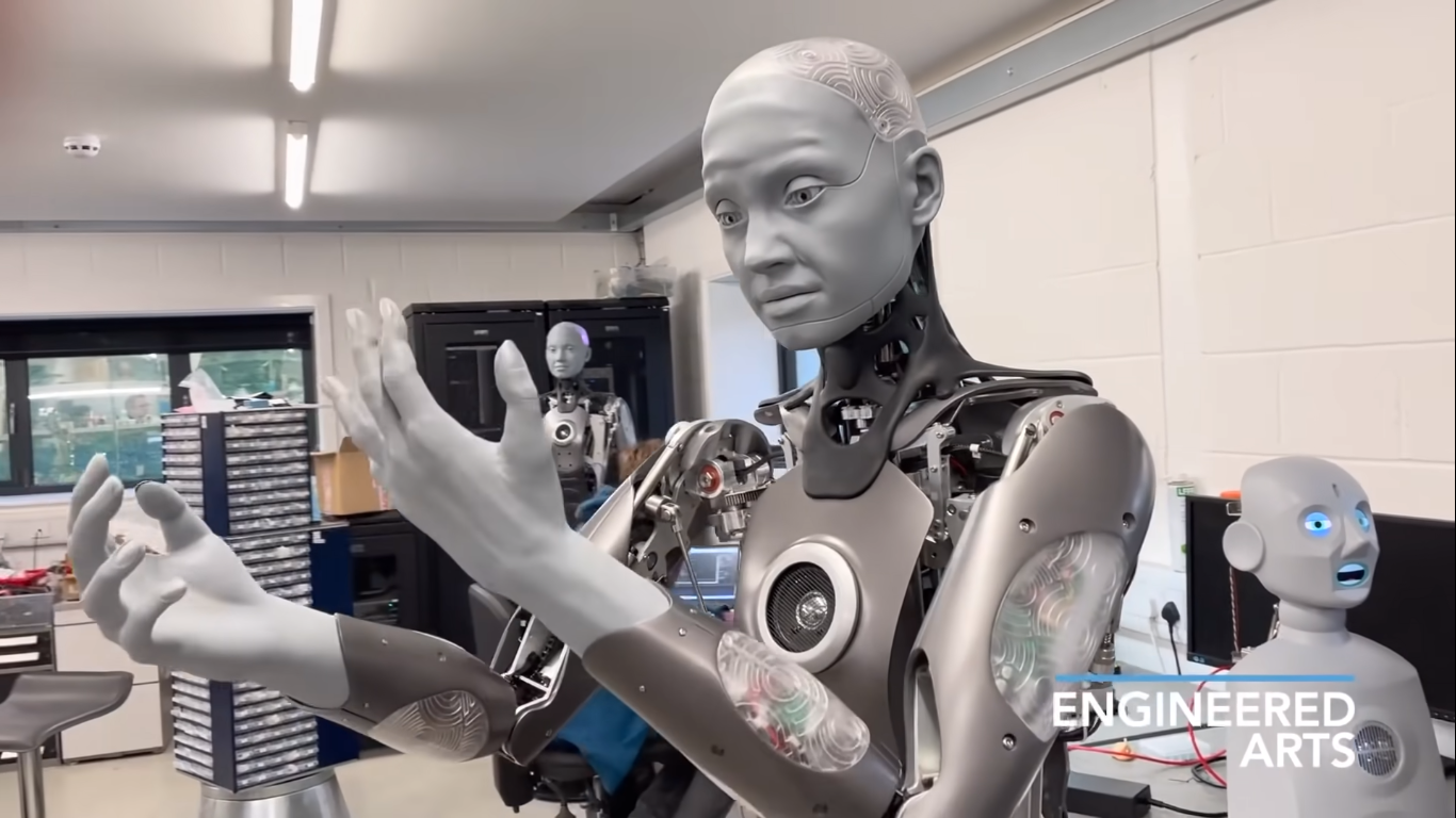 Vídeo mostra robô humanoide com expressões faciais altamente realistas