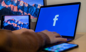 Facebook libera função de bloqueio de perfil para ucranianos