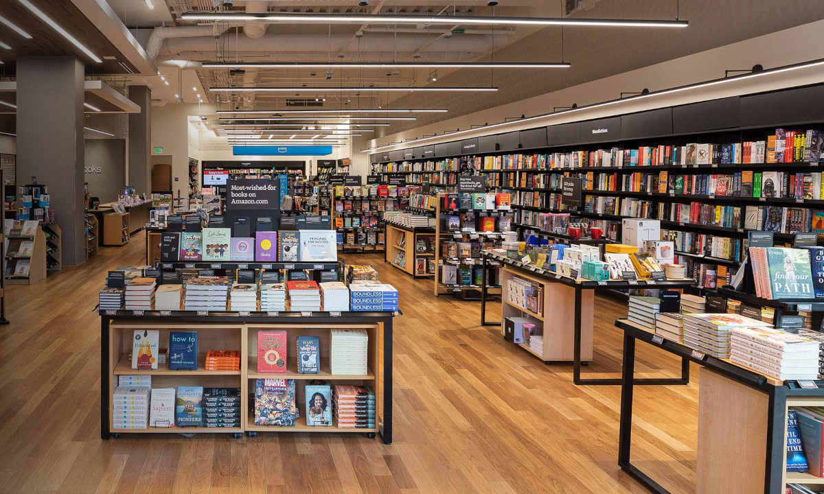 Amazon anuncia fechamento de livrarias e outras lojas físicas