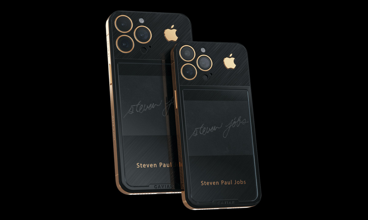 iPhones com autógrafos de Steve Jobs e Elon Musk saem por US$ 27 mil