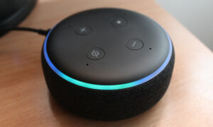 Echo Dot com Alexa está até 29% mais barato na Amazon