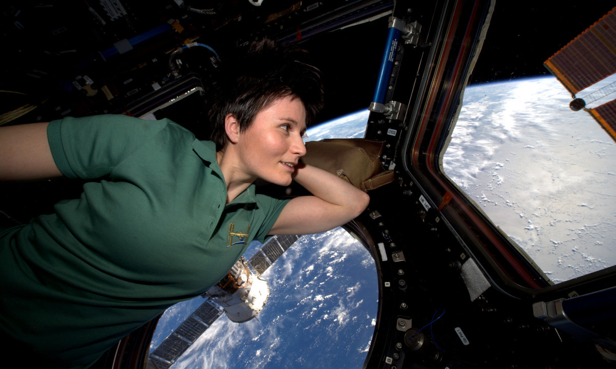 Astronauta italiana faz história como a 1ª a usar TikTok no espaço