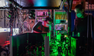Teletransporte é aprimorado e cientistas já falam em “internet quântica”