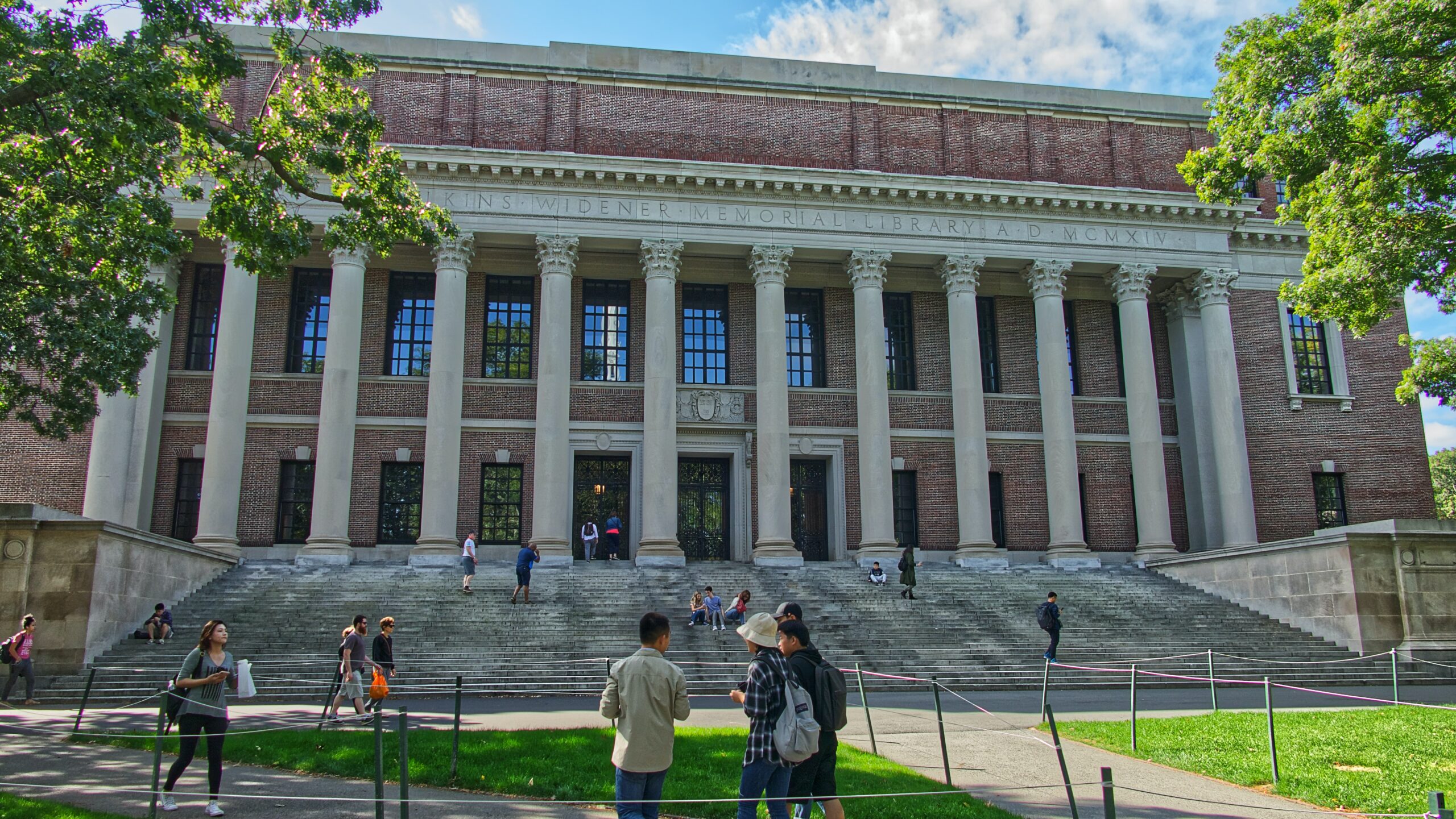 Harvard, Yale, Stanford e mais: confira cursos gratuitos oferecidos em  universidades estrangeiras renomadas