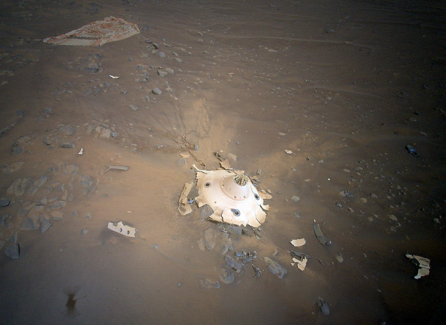 Destroços do sistema de pouso do Perseverance, em Marte