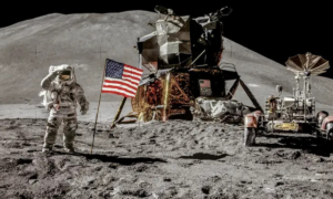 35 mil fotos da Apollo na Lua são restauradas digitalmente; confira