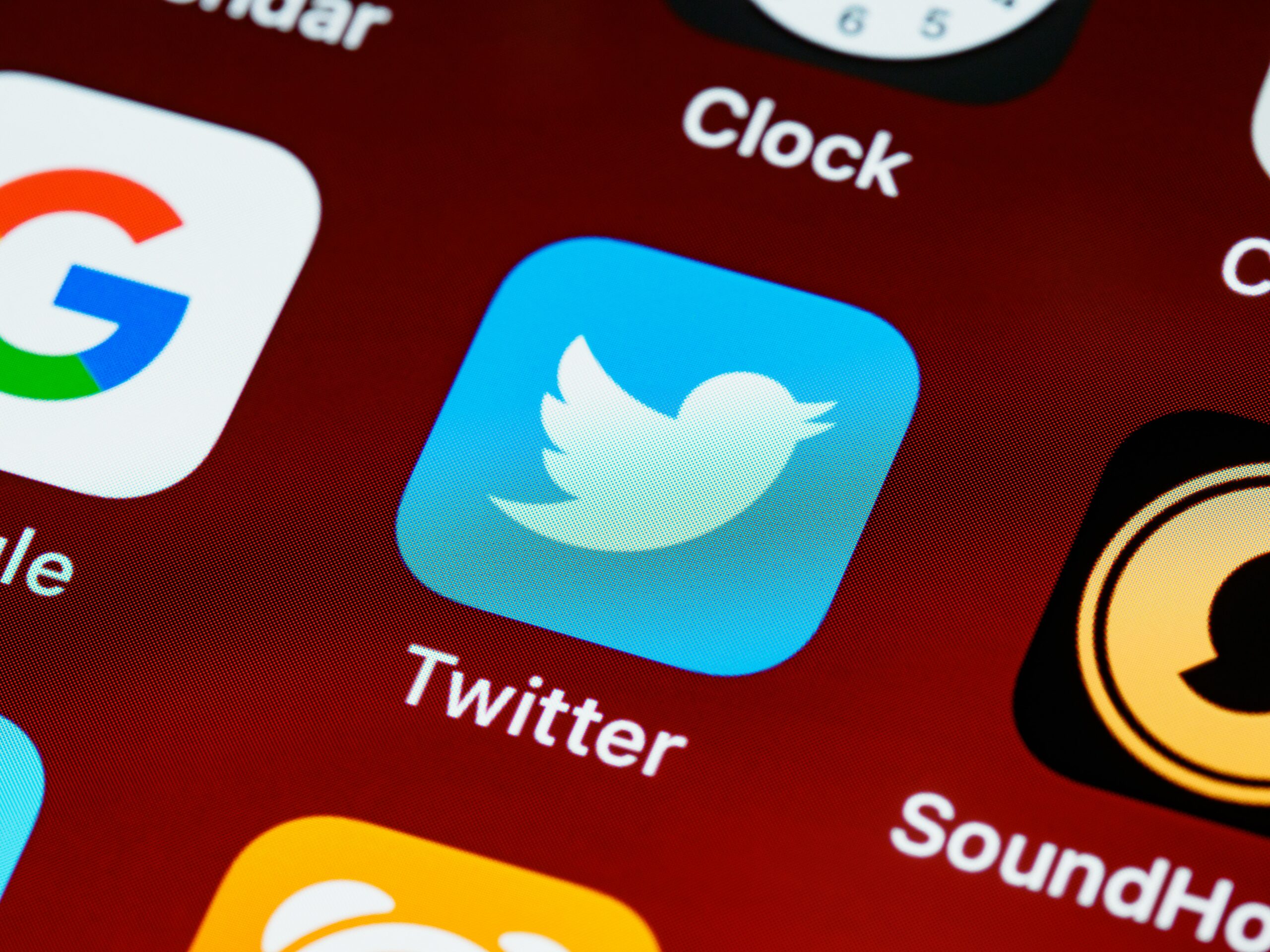 Twitter testa botão para editar tuítes; veja como ele funciona