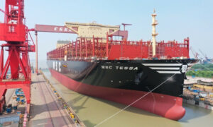 China põe no mar o maior navio do mundo com mais de 24 mil contêineres