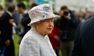 Confira o impacto da morte da rainha Elizabeth nas repercussões mundo afora