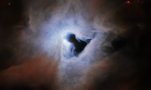 Foto do Hubble mostra "buraco de fechadura" no espaço