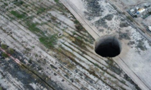 Buraco gigante no Chile completa 1 ano com graves sequelas ambientais