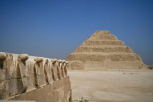 Arqueólogos descobrem tumba de figura pública egípcia do tempo de Ramsés II